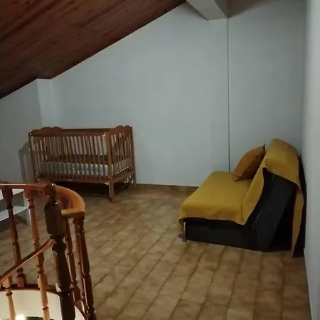 Ip3 - Sunny Duplex Appartement Ferrel (Leiria)